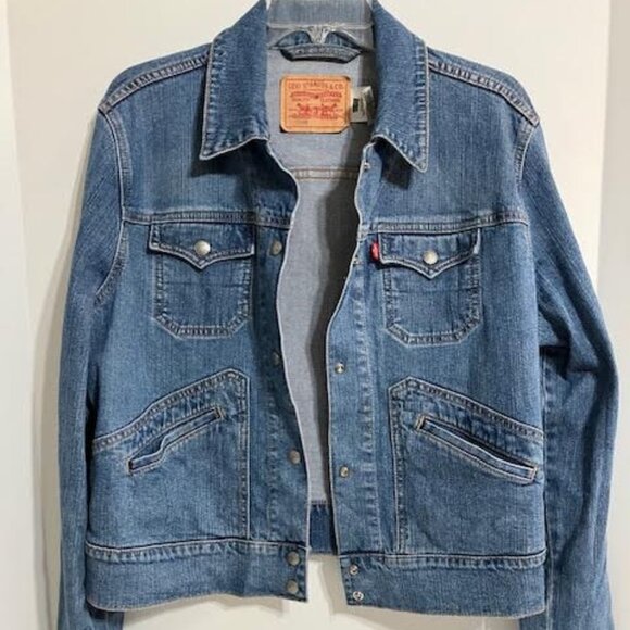 Levi's Jackets & Blazers - Womens Levi Strauss Denim Trucker Jacket Size L